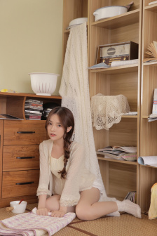 女生下面变黑色是什么原因?